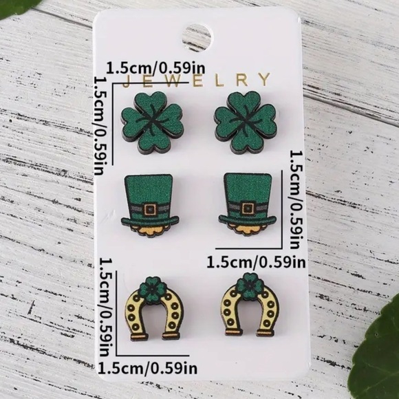3 Pairs St Patrick's Day NIP Hats Clover Horseshoe Wooden Stud Post Earrings - Picture 2 of 5
